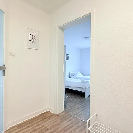 Zentrale In Direkt An Der Stadthalle Mit Kueche & Wlan *