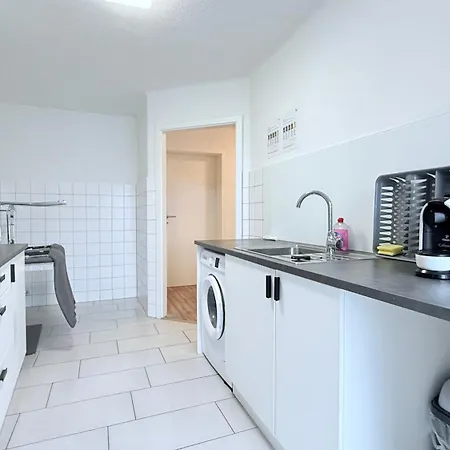 Zentrale In Direkt An Der Stadthalle Mit Kueche & Wlan Daire *