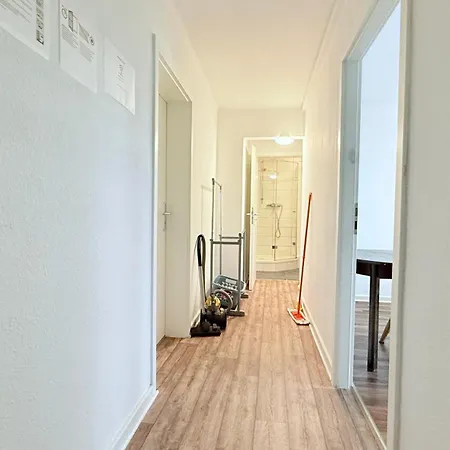 Direkt An Der Stadthalle Mit Wlan & Parkplatz 노이뮌스터