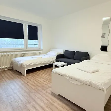 Direkt An Der Stadthalle Mit Wlan & Parkplatz 아파트