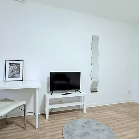 Direkt An Der Stadthalle Mit Wlan & Parkplatz 아파트