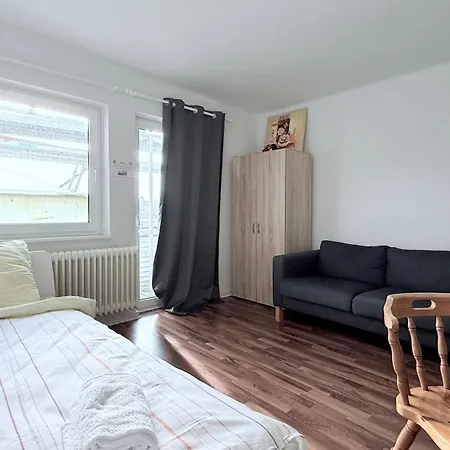 아파트 Direkt An Der Stadthalle Mit Wlan & Parkplatz *